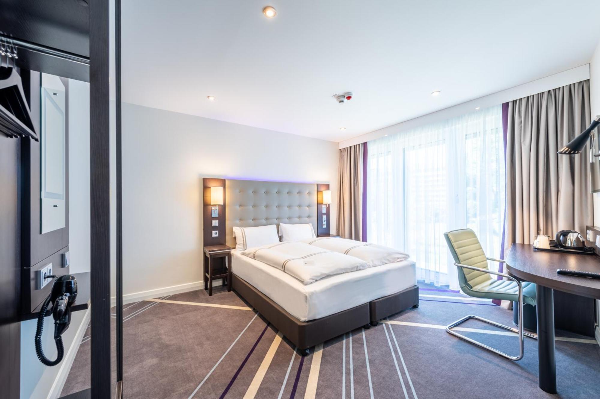 Premier Inn Muenchen City Schwabing 외부 사진