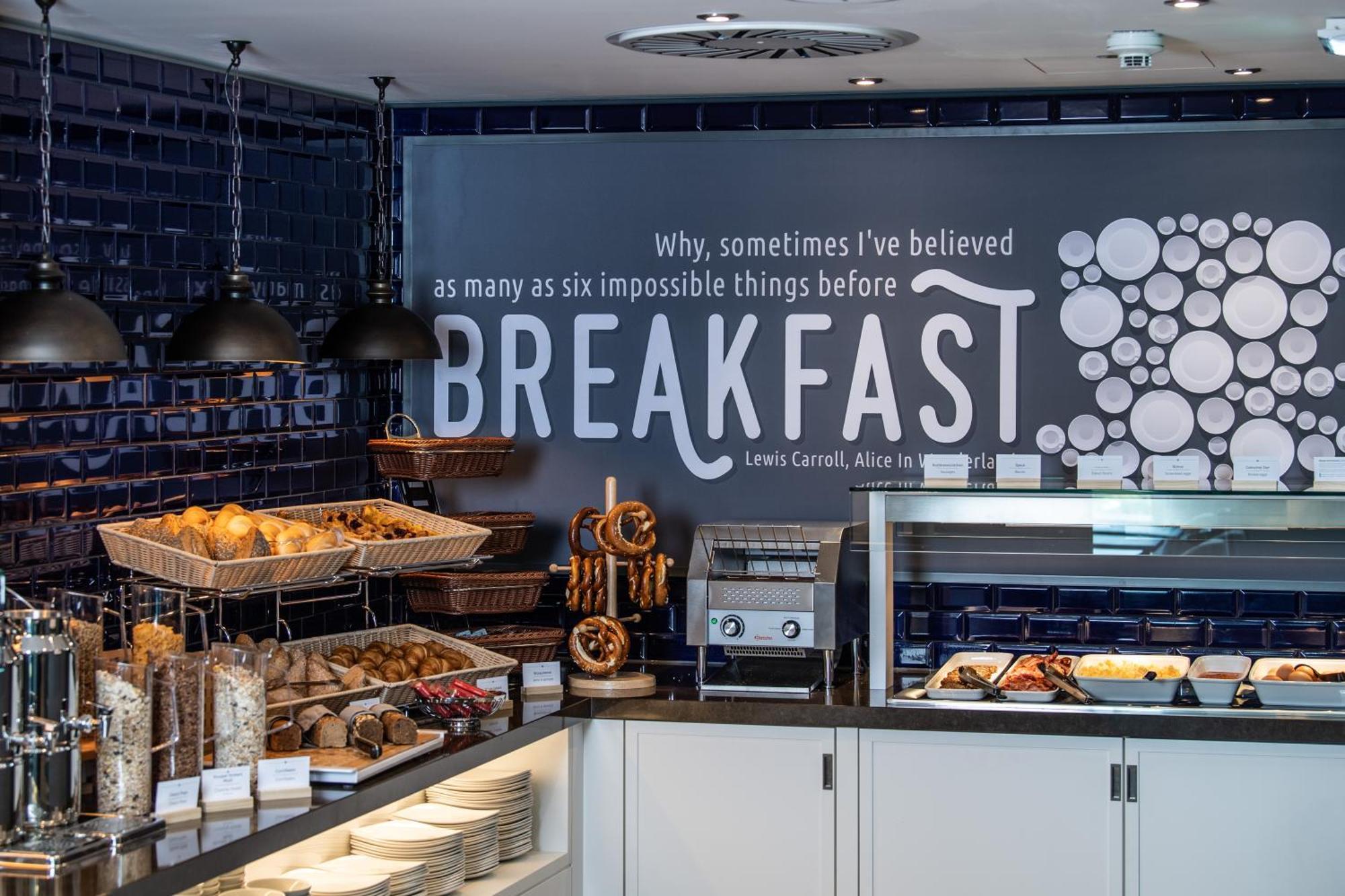 Premier Inn Muenchen City Schwabing 외부 사진